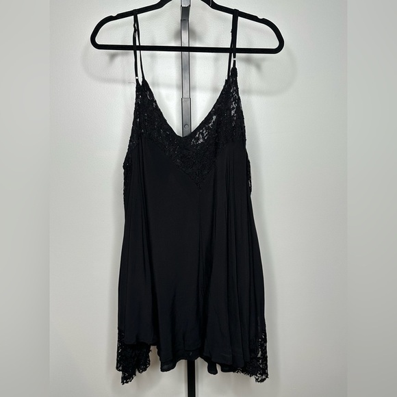 Paper Hearts Black Women's Lace Detail V Neck Dress - Size 8 - Picture 1 of 9